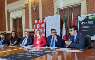 La conferenza stampa presso il Comune di Ancona